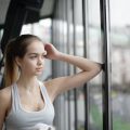 Dolori al gomito: le cause più frequenti